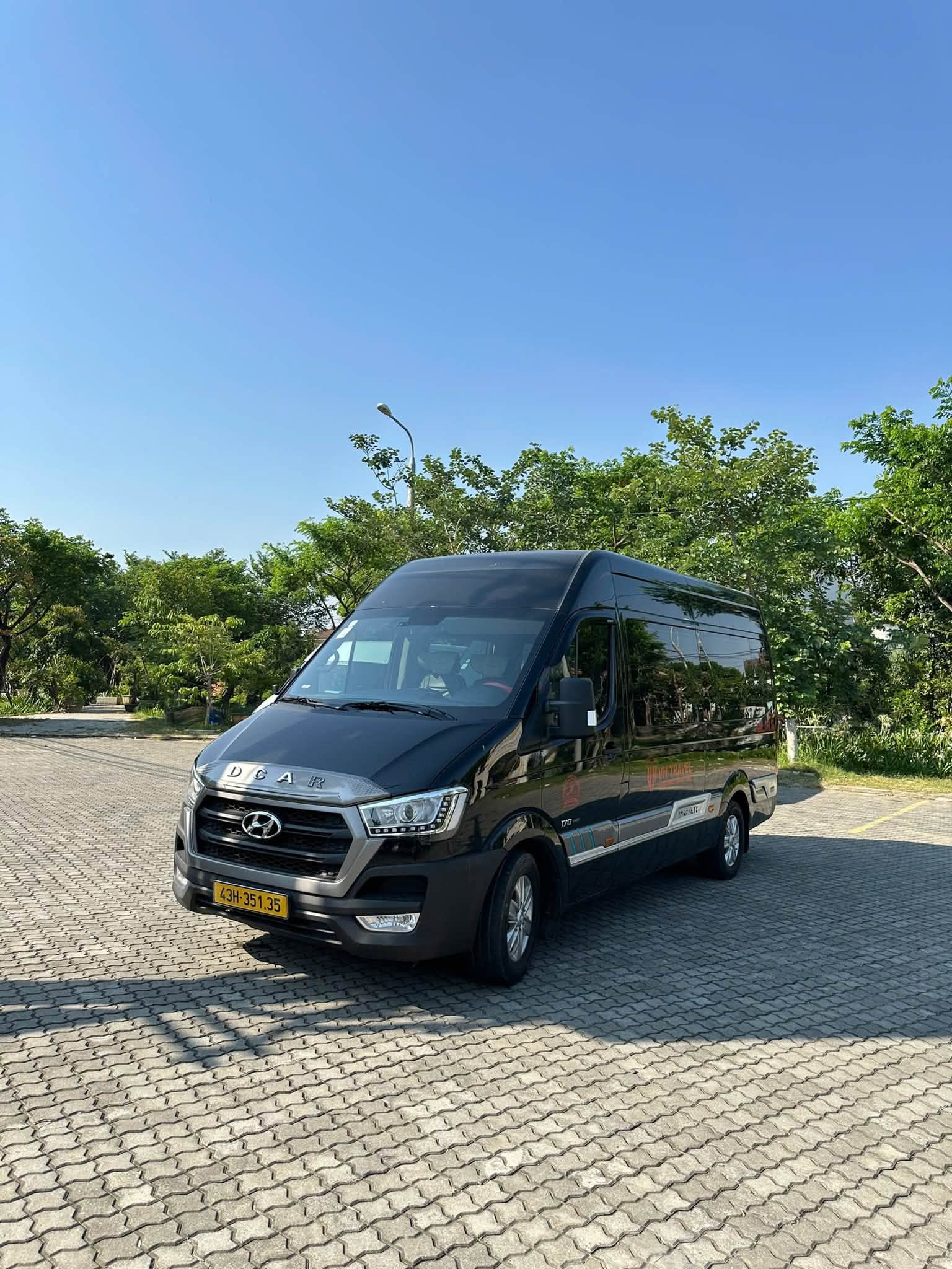 Luxury VIP Limousine