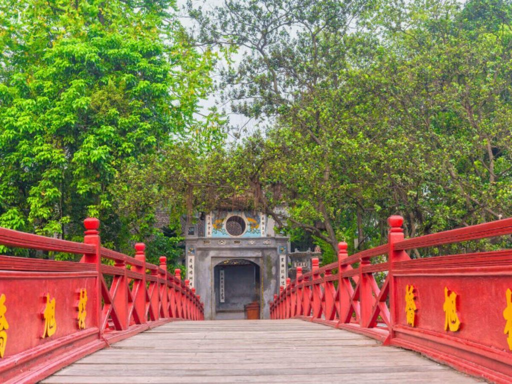 Hanoi City Tour – Ho Chi Minh Mausoleum Complex, Hoan Kiem Lake & Ngoc Son Temple (MEALS D, L)