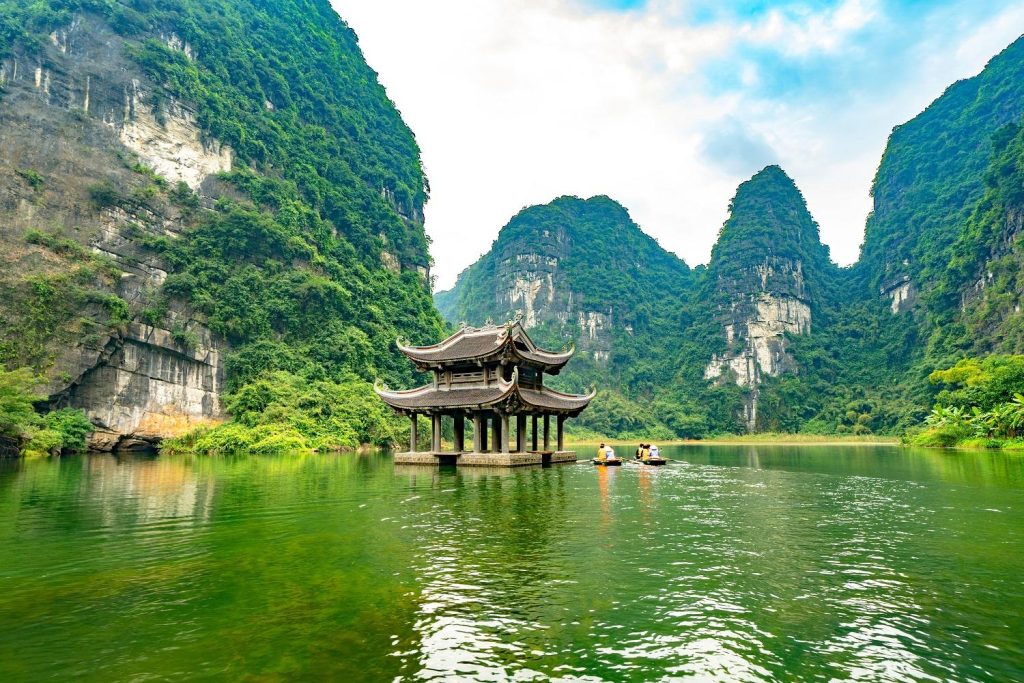 Hanoi to Ninh Binh — Hoa Lu, Trang An & Mua Cave (MEALS L, D)