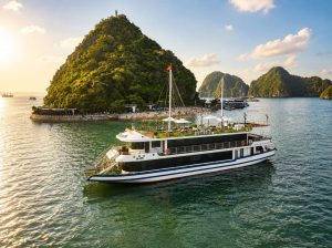 4 Days Hanoi, Ha Long Bay & Ninh Binh Private Tour