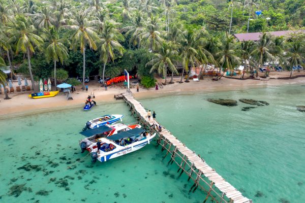 5 Days 4 Nights Phu Quoc Private Tour – South & North Island, Vinpearl Safari, VinWonders, 3 Islands & Hon Thom Cable Car